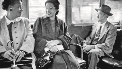 Precisamos de gente fiel à luta contra aquilo que está mal, necessitamos da singularidade de um acto, como o de Rosa Parks. 