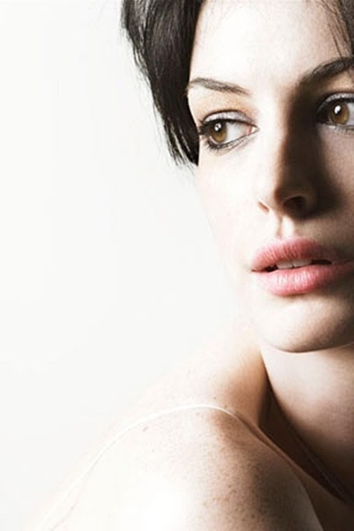Anne Hathaway
