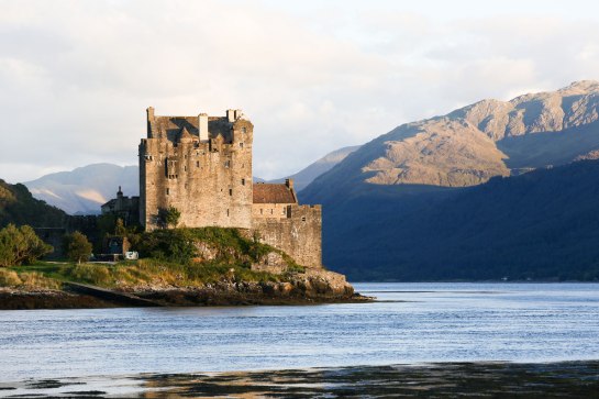 09 eilean-donan-castle-scotland-best-castles-in-europe